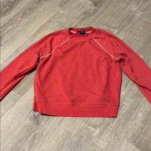 Pinkish red crewneck